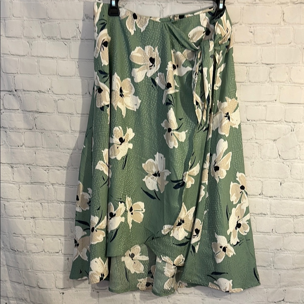 Ann Taylor Factory floral Green faux Wrap Skirt NWT